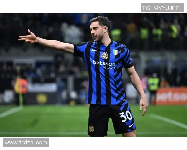 意大利国家德比激情对决尤文图斯与国际米兰C罗领衔绿茵巅峰之战